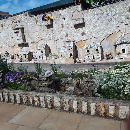 Apartman Tomo Pula Buitenkant foto